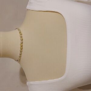 Elegant Design Gold and Cream Choker Necklace